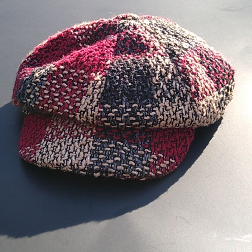 Hat - Picture 2 of 4